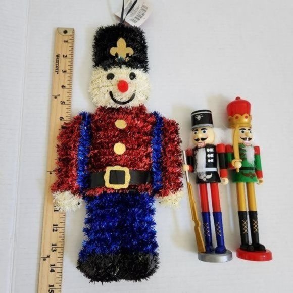 Nutcraker Soldiers Christmas Bundle - Picture 3 of 8